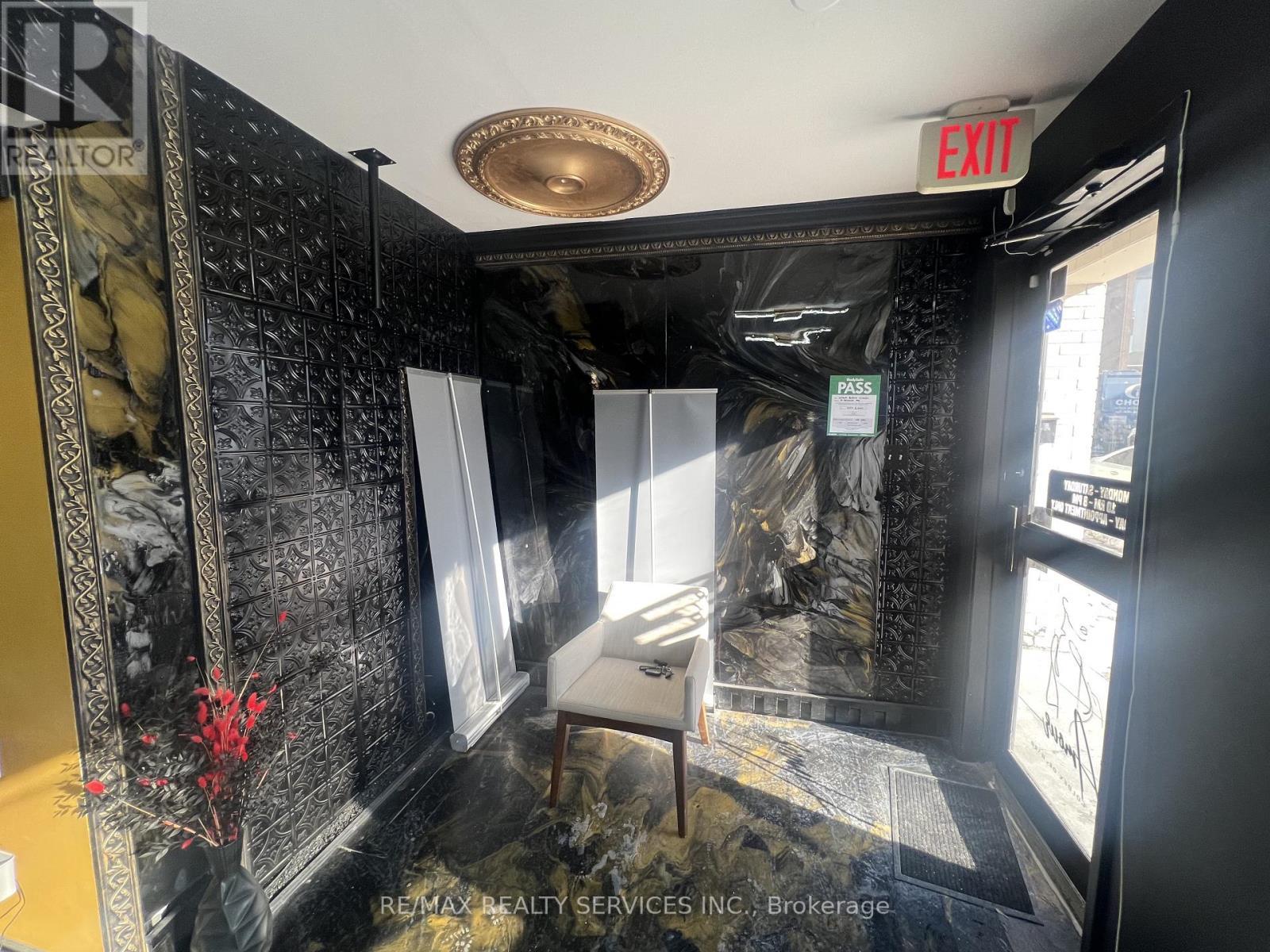 34 Berwick Avenue, Toronto, ON