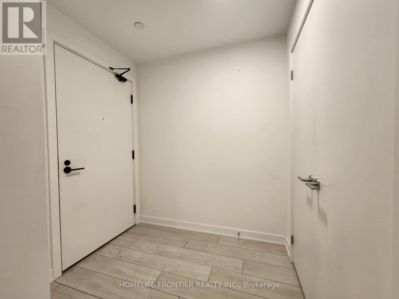 902 A - 1606 Charles Street, Whitby, ON - Indoor Photo Showing Other Room