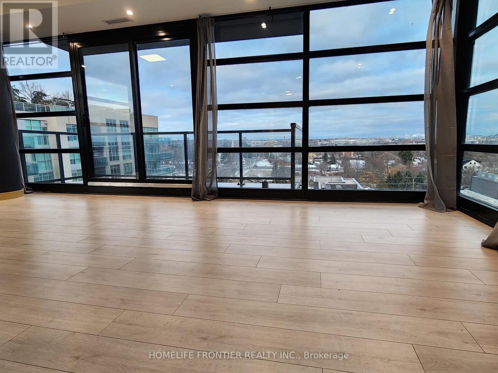 902 A - 1606 Charles Street, Whitby, ON - Indoor Photo Showing Other Room