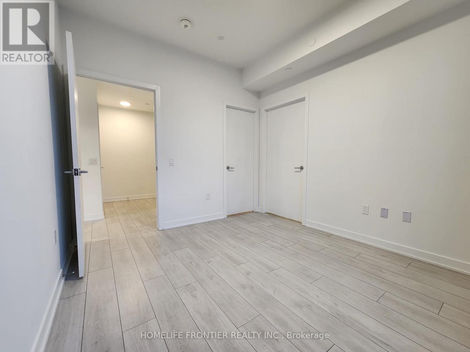 902 A - 1606 Charles Street, Whitby, ON - Indoor Photo Showing Other Room