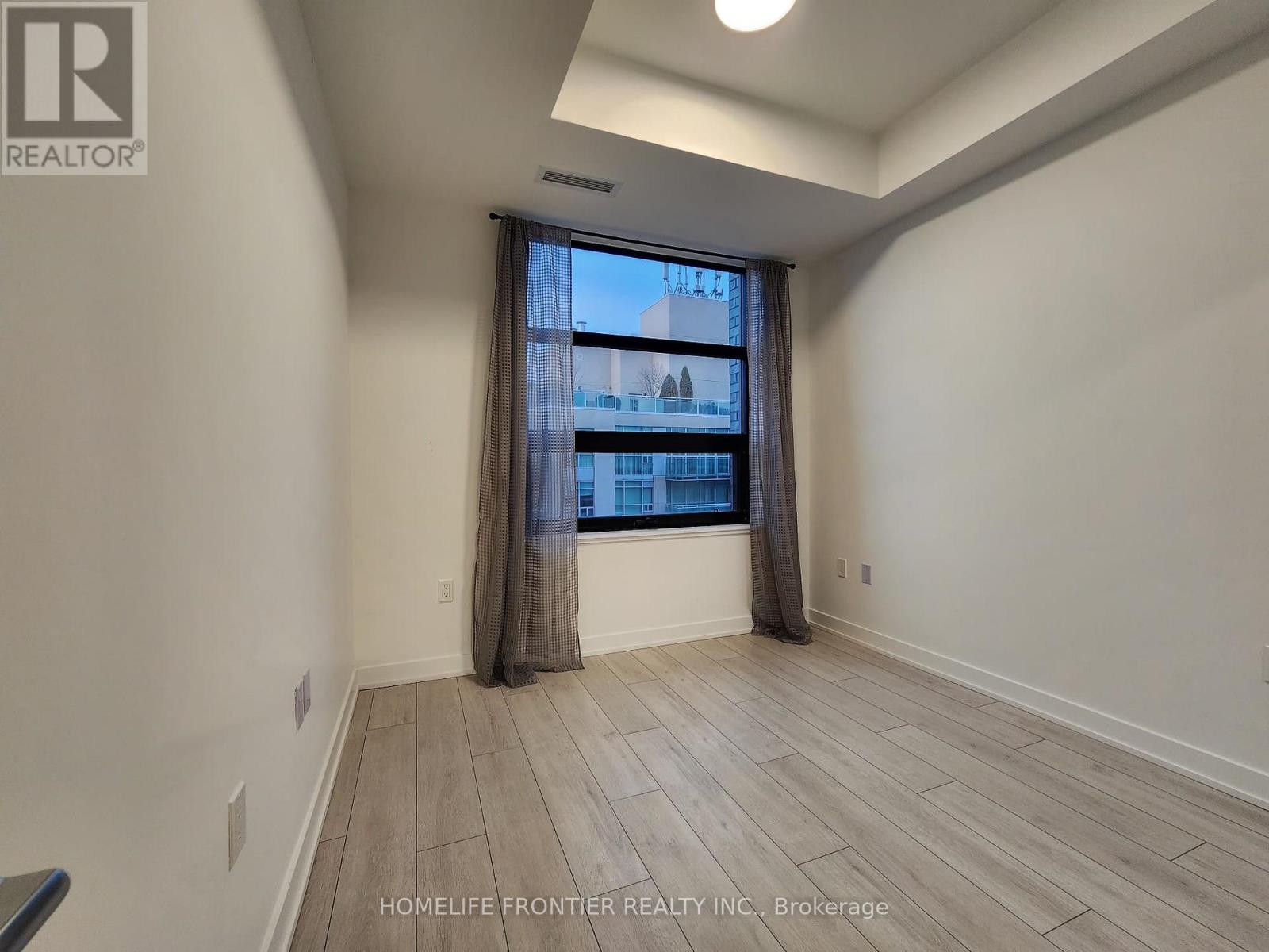 902 A - 1606 Charles Street, Whitby, ON - Indoor Photo Showing Other Room