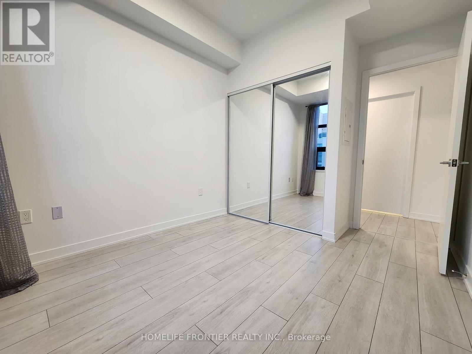 902 A - 1606 Charles Street, Whitby, ON - Indoor Photo Showing Other Room