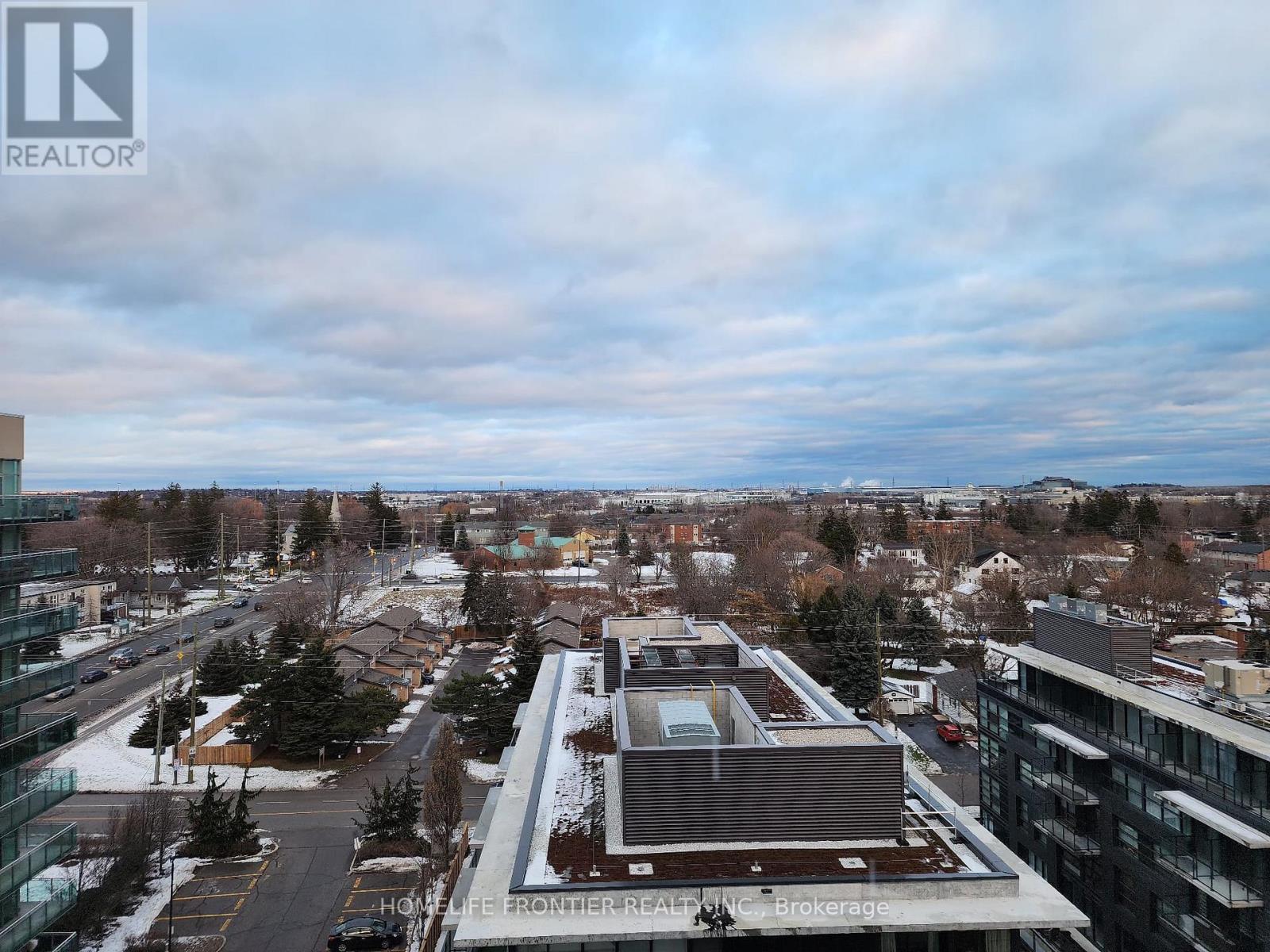 902 A - 1606 Charles Street, Whitby, ON - Outdoor With View