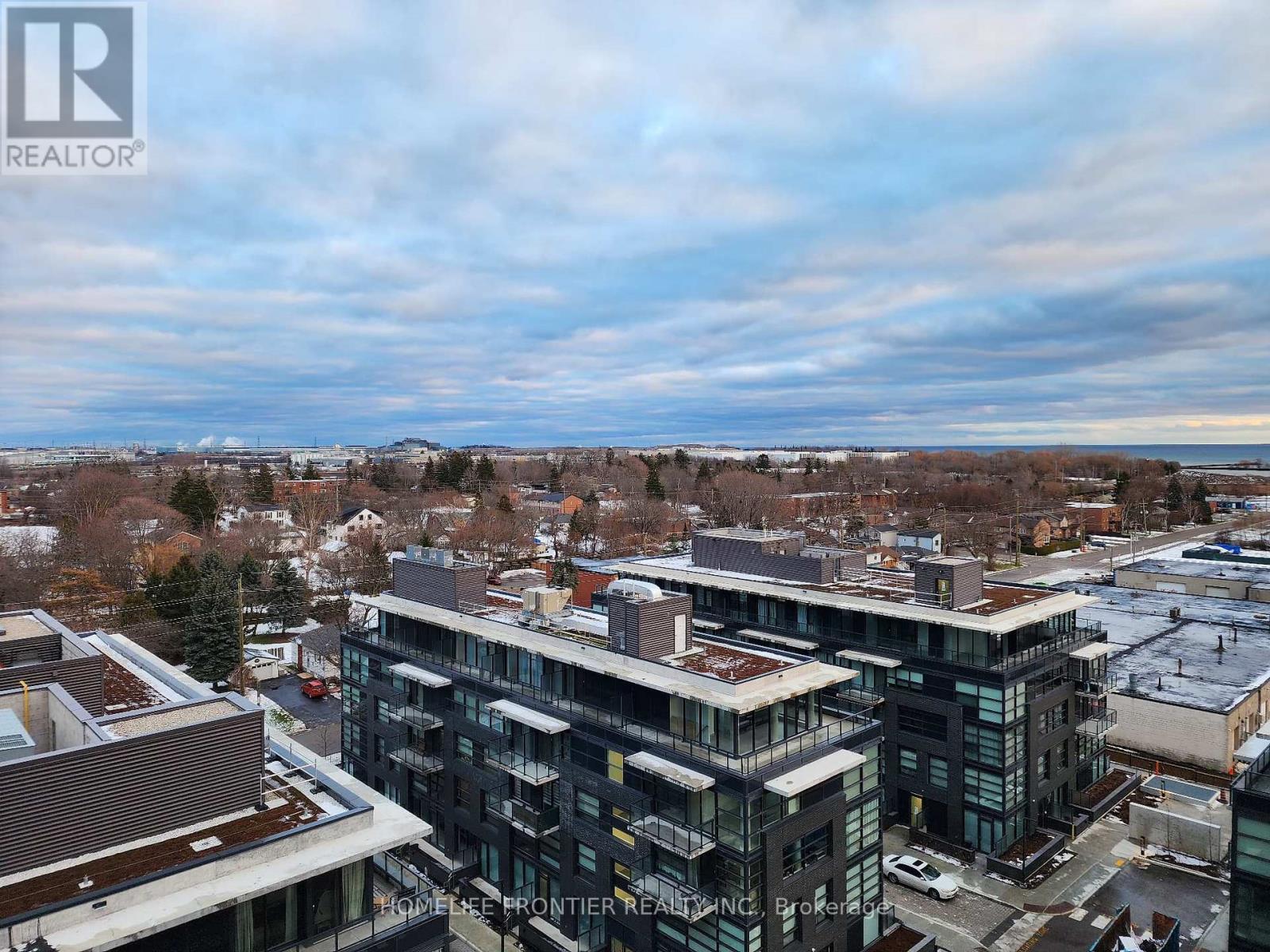 902 A - 1606 Charles Street, Whitby, ON - Outdoor With View