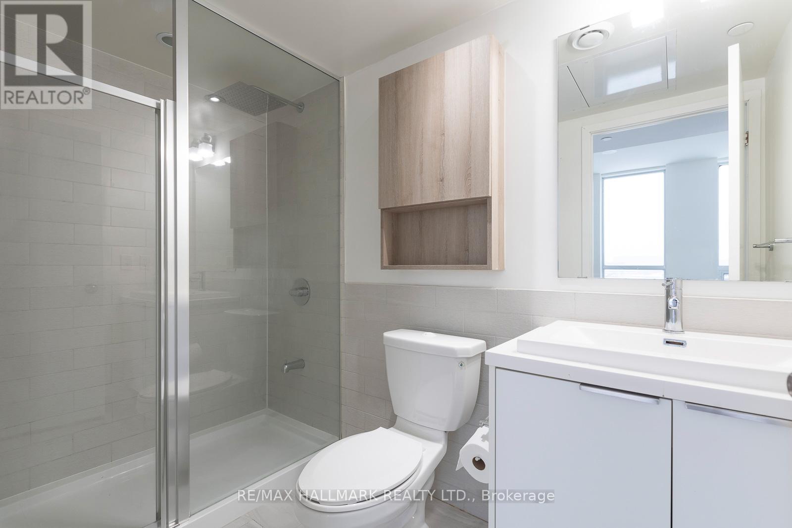 1002 - 6 Sonic Way, Toronto, ON - Indoor Photo Showing Bathroom