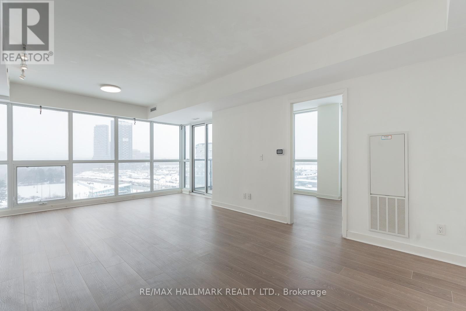 1002 - 6 Sonic Way, Toronto, ON - Indoor Photo Showing Other Room