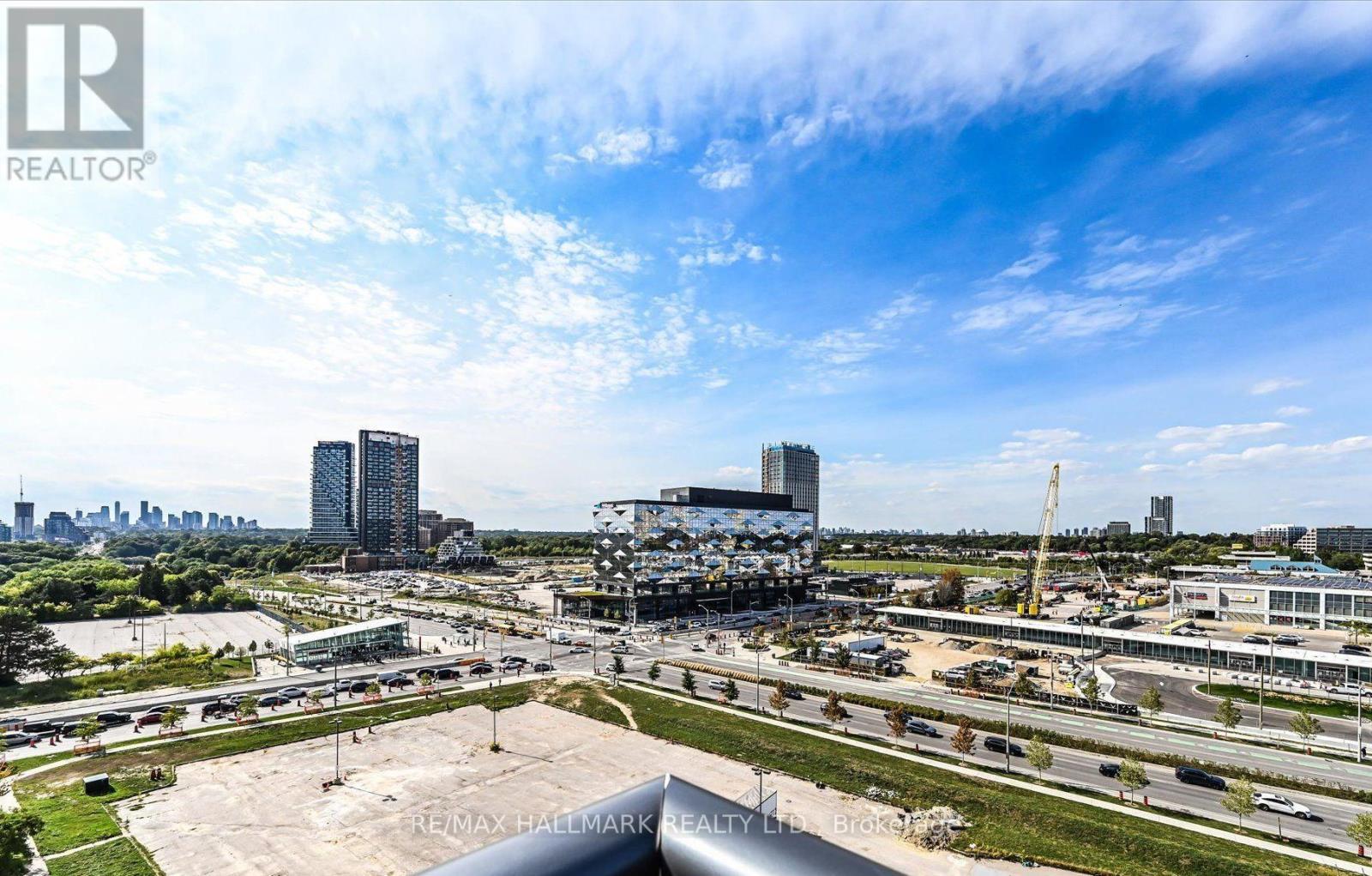 1002 - 6 Sonic Way, Toronto, ON - Outdoor With View