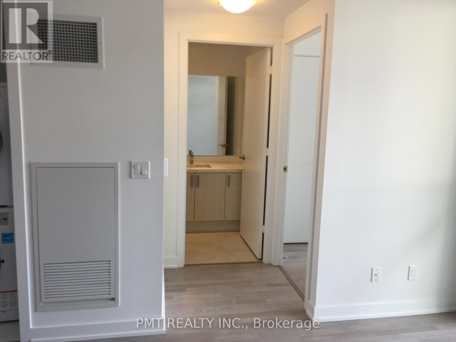 322 - 501 St. Clair Avenue W, Toronto, ON - Photo Showing Other Room