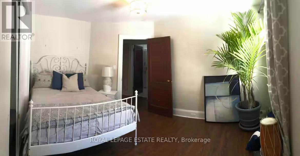 Upper - 62 Scarboro Beach Boulevard, Toronto, ON - Indoor Photo Showing Bedroom