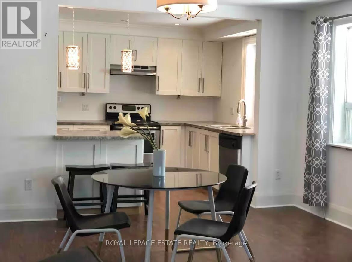 Upper - 62 Scarboro Beach Boulevard, Toronto, ON - Indoor Photo Showing Other Room