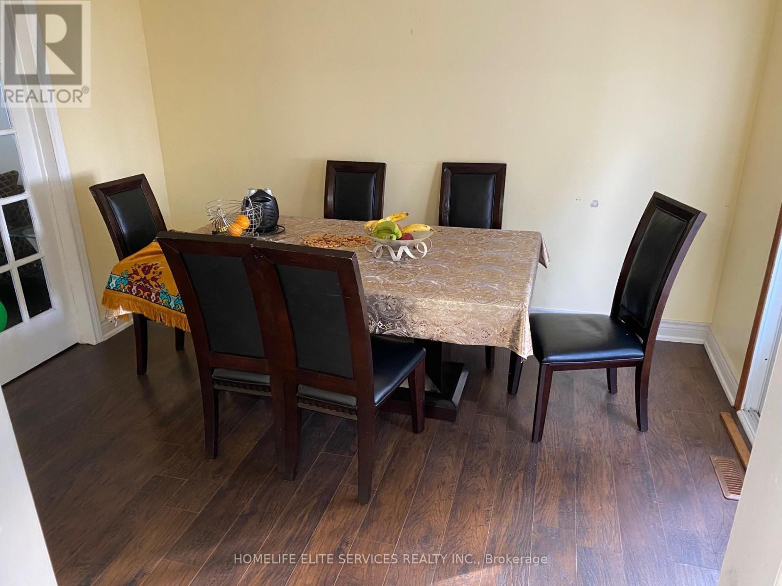 43 Bellwood Drive, Whitby, ON - Indoor Photo Showing Dining Room