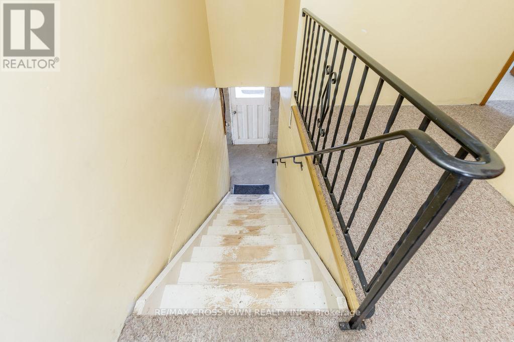 12036 County Rd 27, Springwater, ON - Indoor Photo Showing Other Room