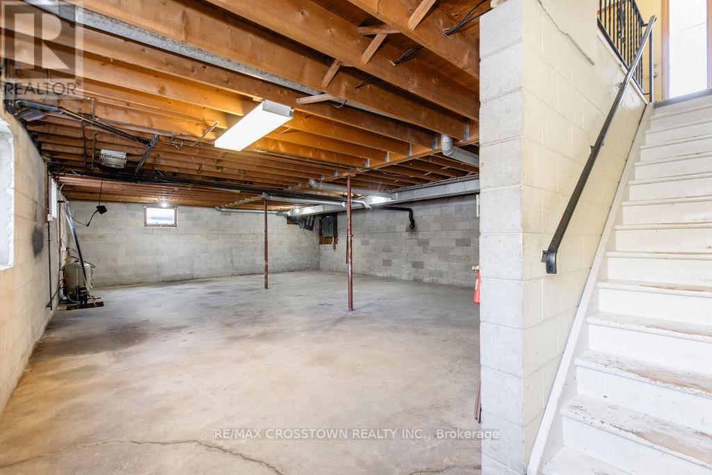 12036 County Rd 27, Springwater, ON - Indoor Photo Showing Basement
