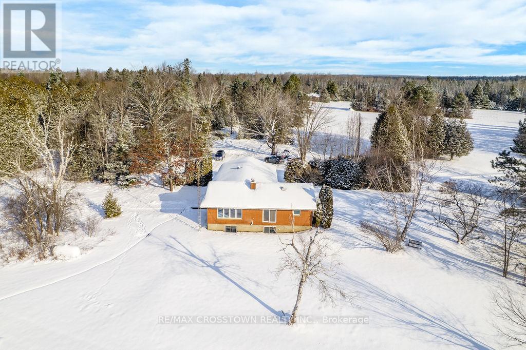 12036 County Rd 27, Springwater, ON - Outdoor With View