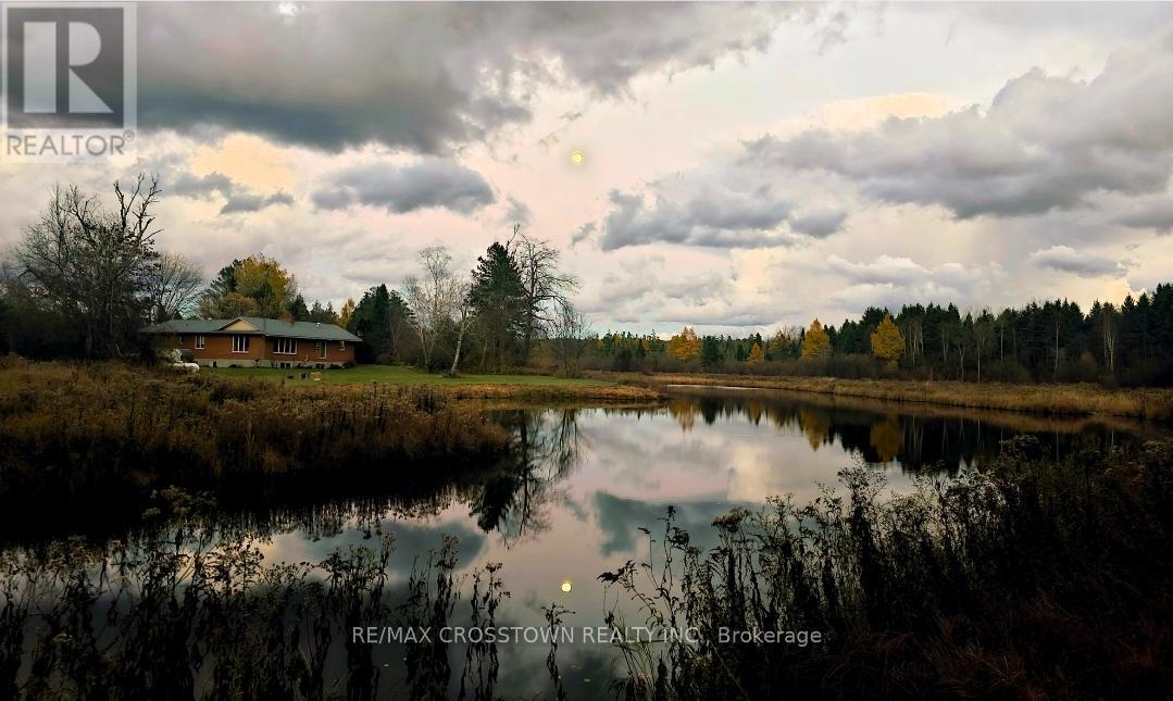 12036 County Rd 27, Springwater, ON - Outdoor With View