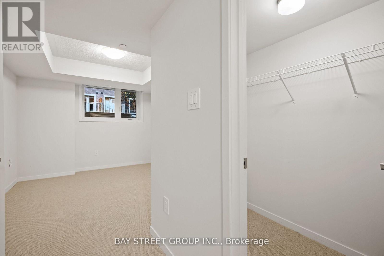 57 - 31 Honeycrisp Crescent, Vaughan, ON - Indoor