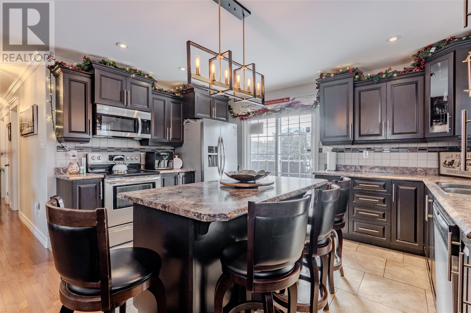 49 Magee Drive, Paradise, NL - Indoor Photo Showing Kitchen With Upgraded Kitchen