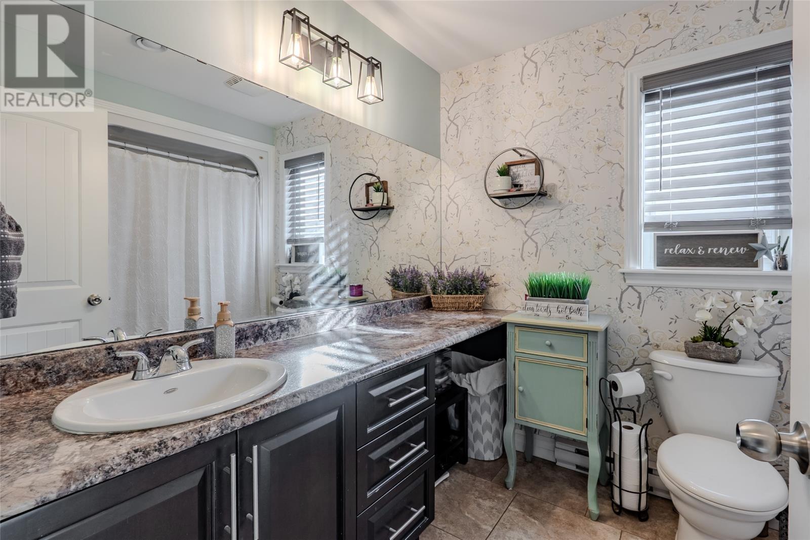 49 Magee Drive, Paradise, NL - Indoor Photo Showing Bathroom