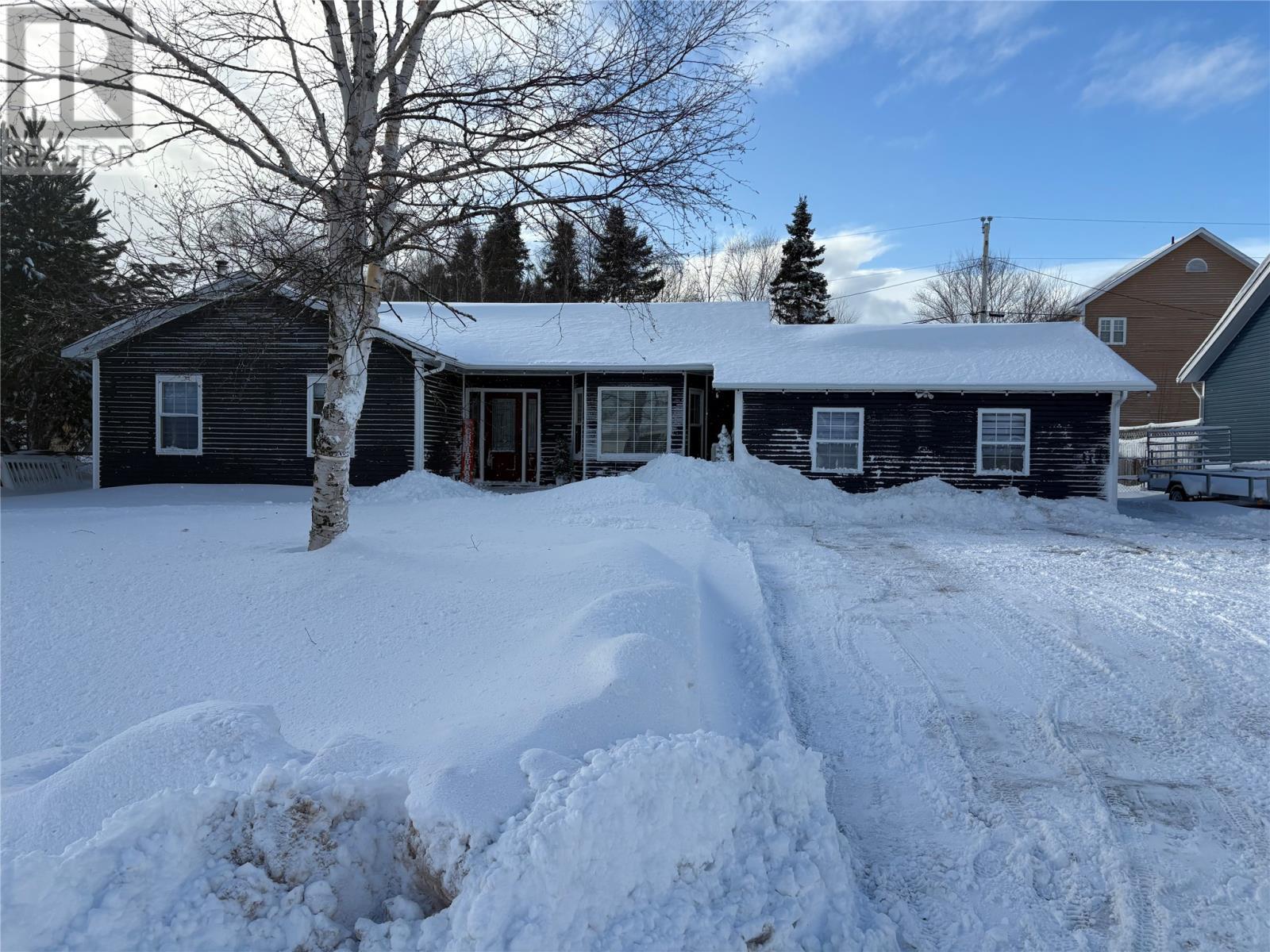 6 Mcdonald Crescent, Bishop'S Falls, NL - Outdoor With Facade