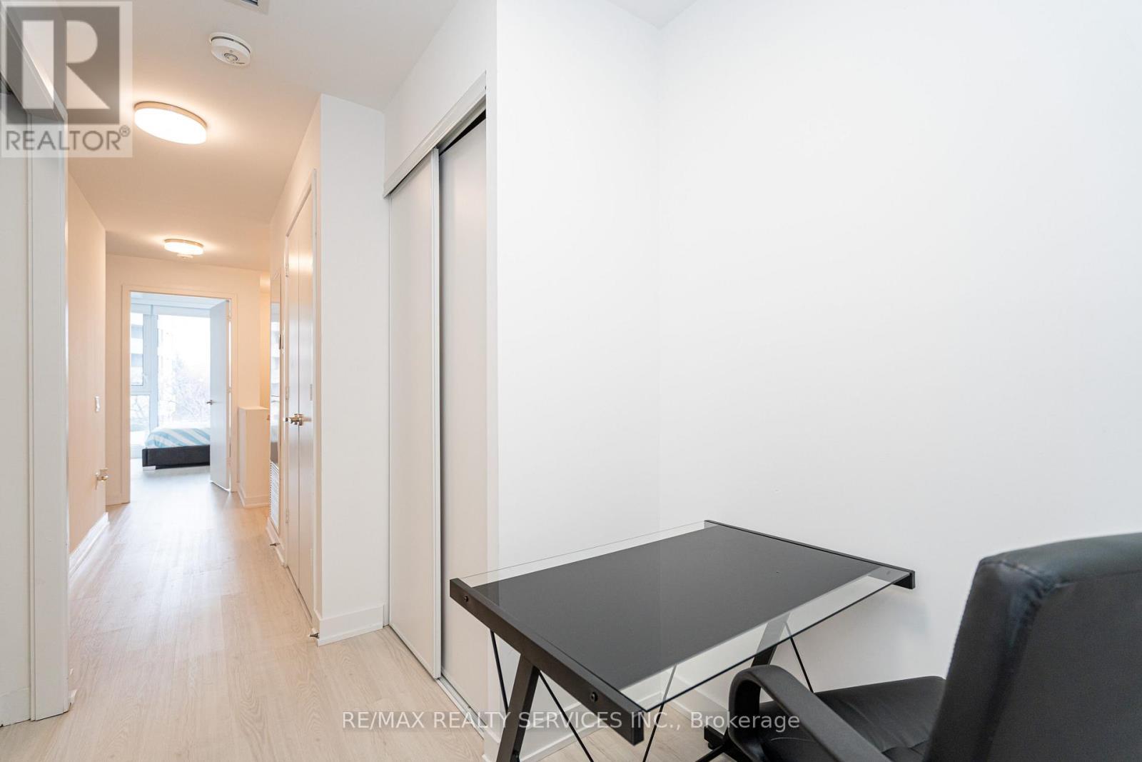 415 Webb Drive, Mississauga, ON - Indoor Photo Showing Other Room