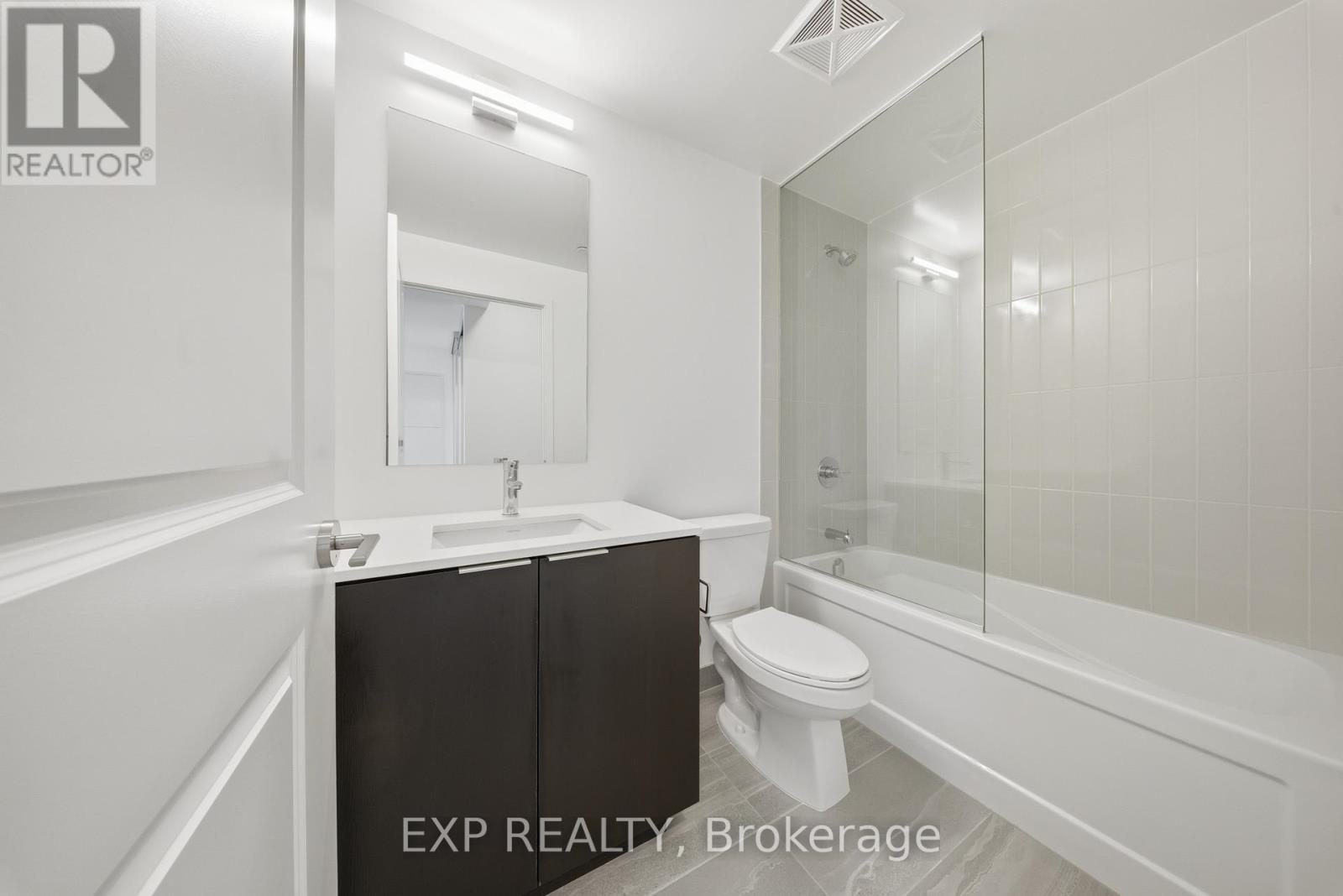 Washroom - 526 - 15 Skyridge Drive, Brampton, ON - Indoor Photo Showing Bathroom