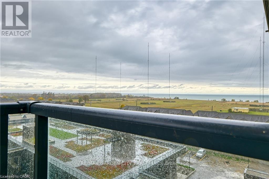 602 - 550 North Service Road, Grimsby, ON - Outdoor With Body Of Water With Balcony With View