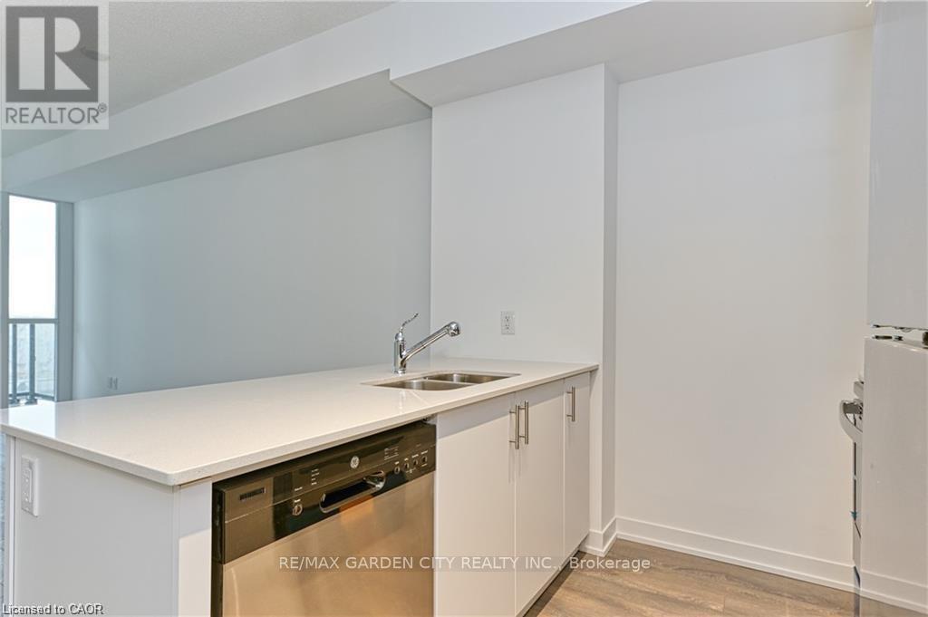 602 - 550 North Service Road, Grimsby, ON - Indoor Photo Showing Other Room