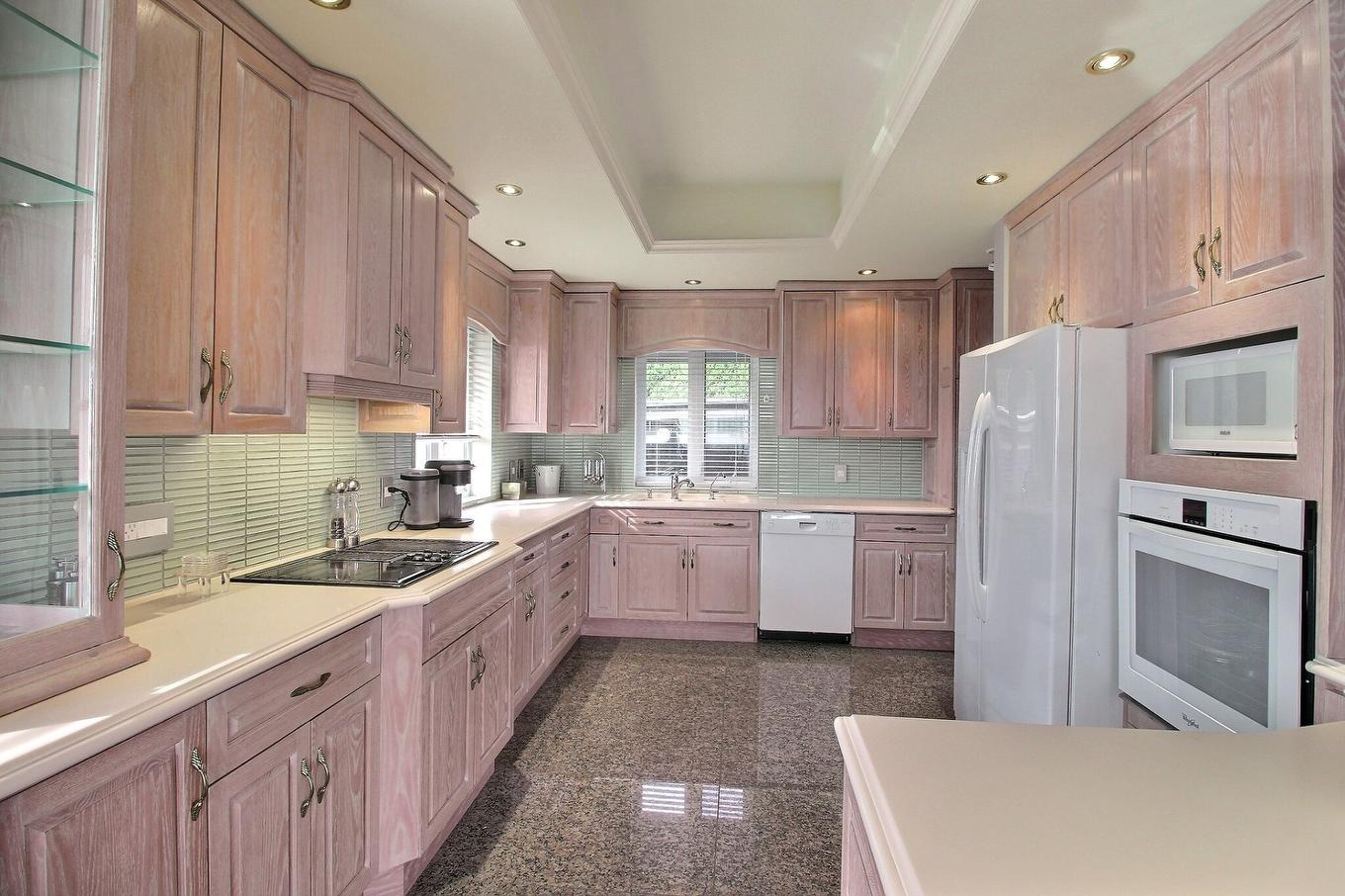 Cuisine - 10 Rue Des Cèdres, La Malbaie, QC - Indoor Photo Showing Kitchen