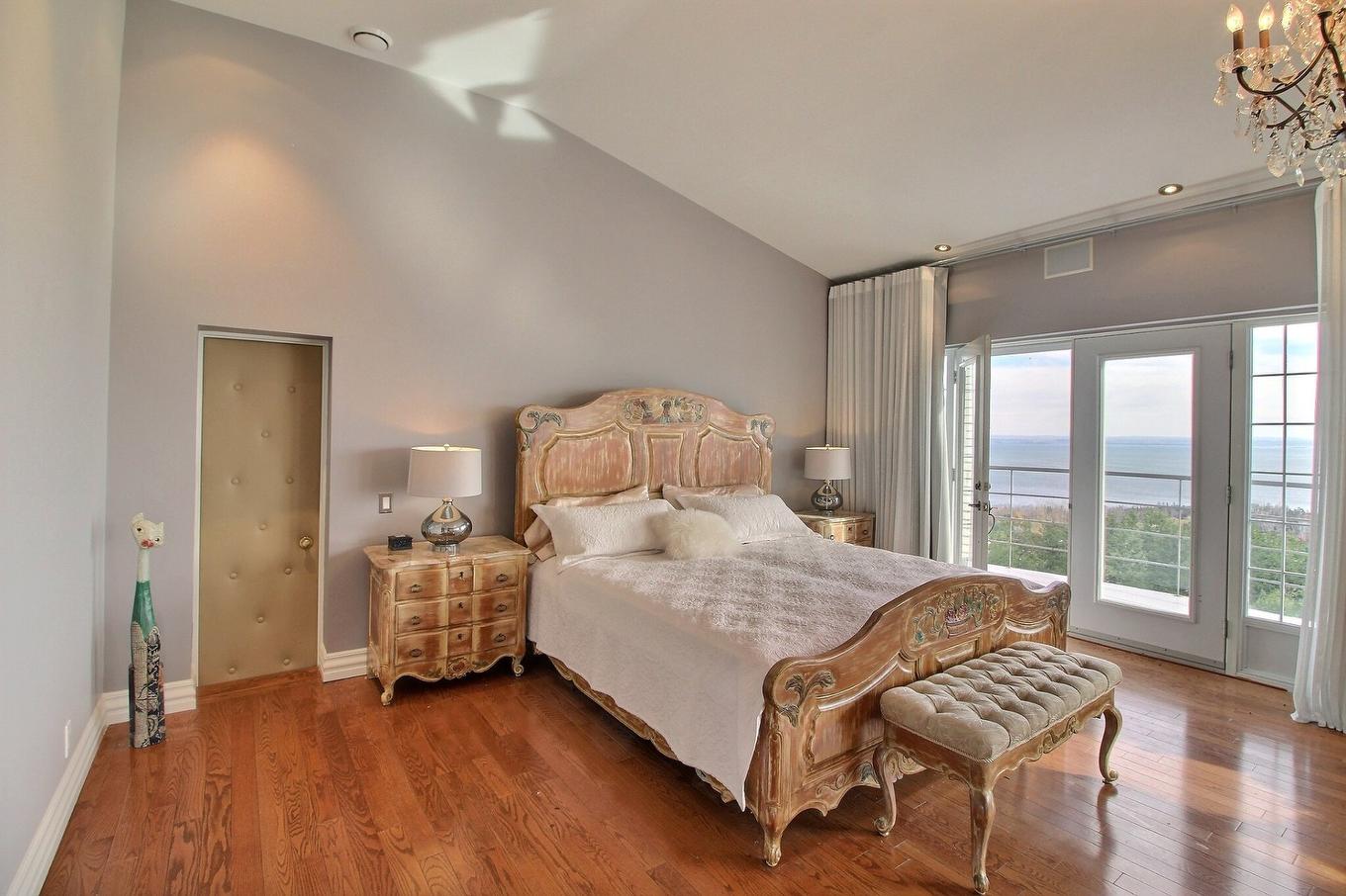 Chambre à coucher principale - 10 Rue Des Cèdres, La Malbaie, QC - Indoor Photo Showing Bedroom