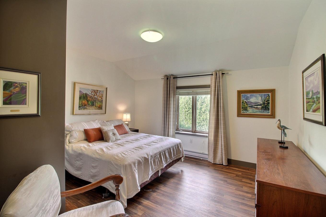 Chambre à coucher - 10 Rue Des Cèdres, La Malbaie, QC - Indoor Photo Showing Bedroom