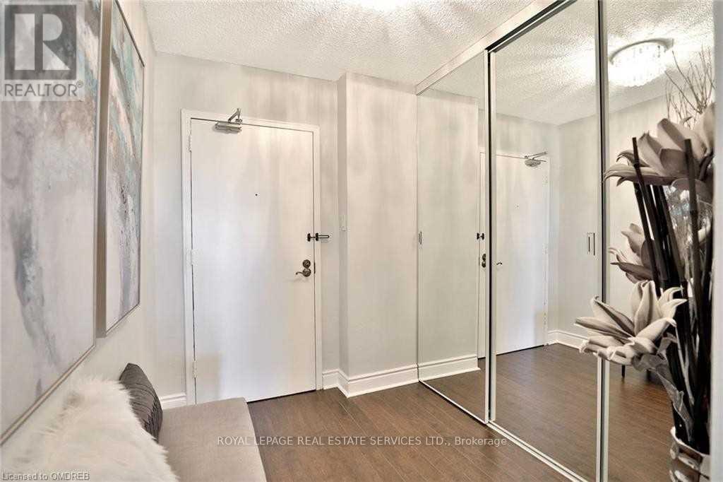 1001 - 1359 White Oaks Boulevard, Oakville, ON - Indoor Photo Showing Other Room