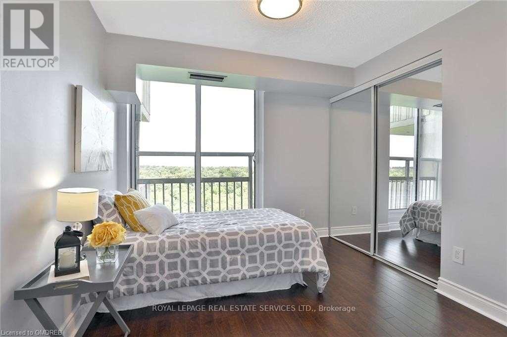 1001 - 1359 White Oaks Boulevard, Oakville, ON - Indoor Photo Showing Bedroom