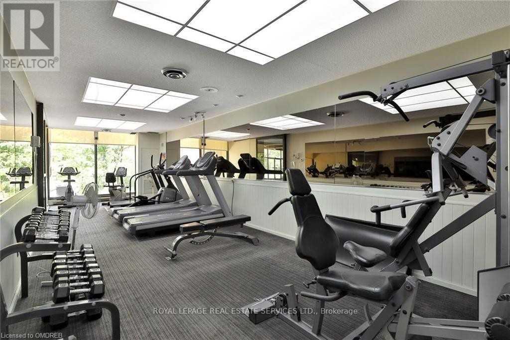 1001 - 1359 White Oaks Boulevard, Oakville, ON - Indoor Photo Showing Gym Room