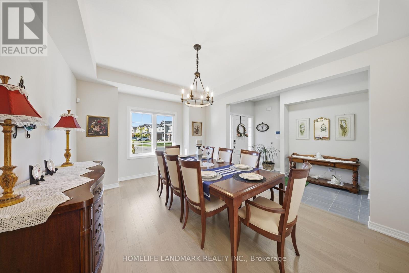 49 Monarch Street, Welland, ON - Indoor Photo Showing Dining Room