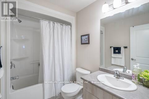 49 Monarch Street, Welland, ON - Indoor Photo Showing Bathroom