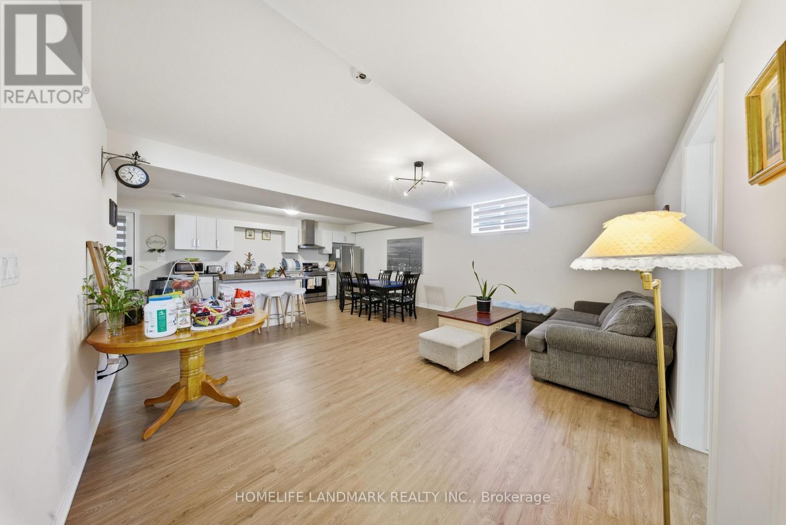 49 Monarch Street, Welland, ON - Indoor