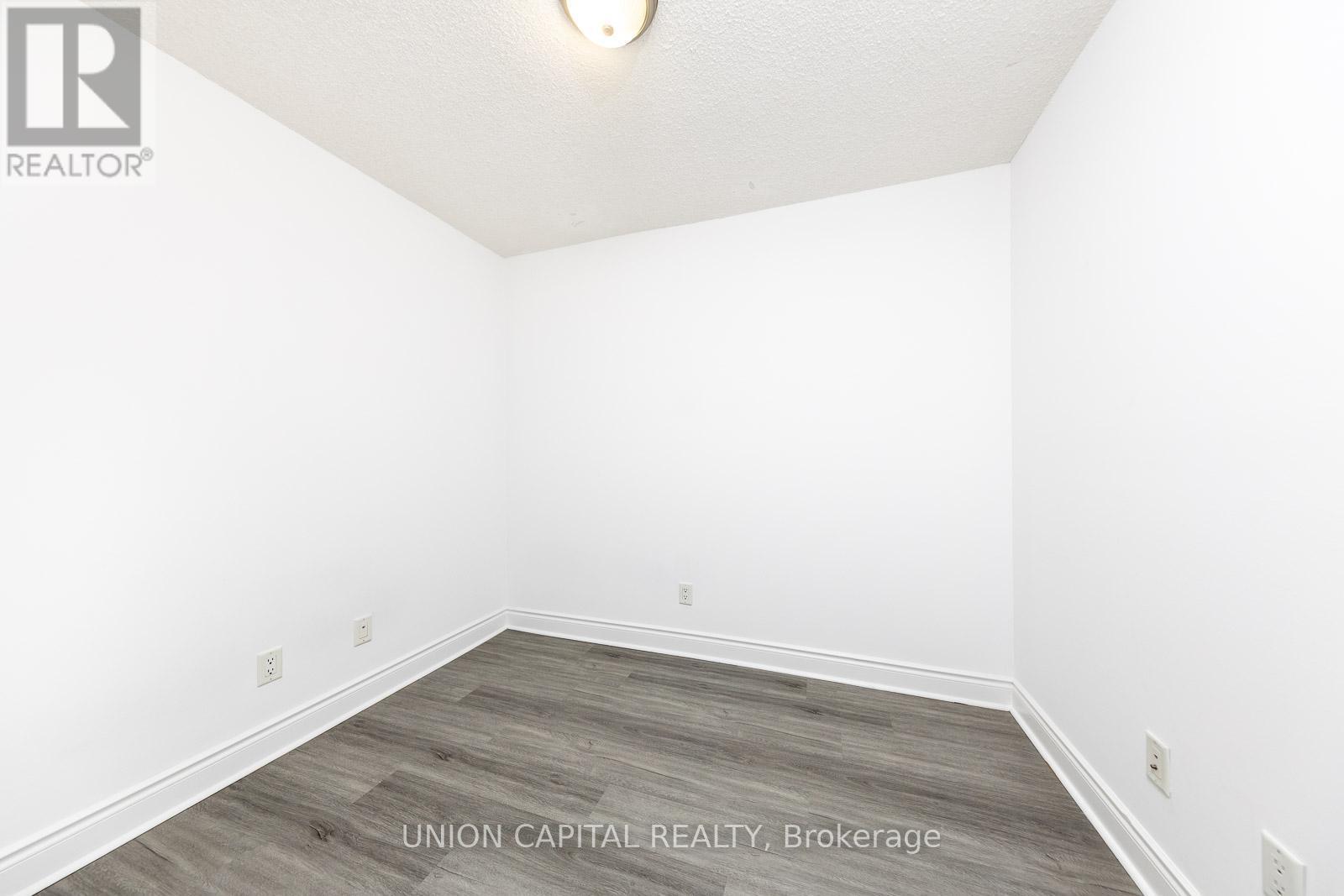 2509 - 15 Greenview Avenue, Toronto, ON - Indoor Photo Showing Other Room