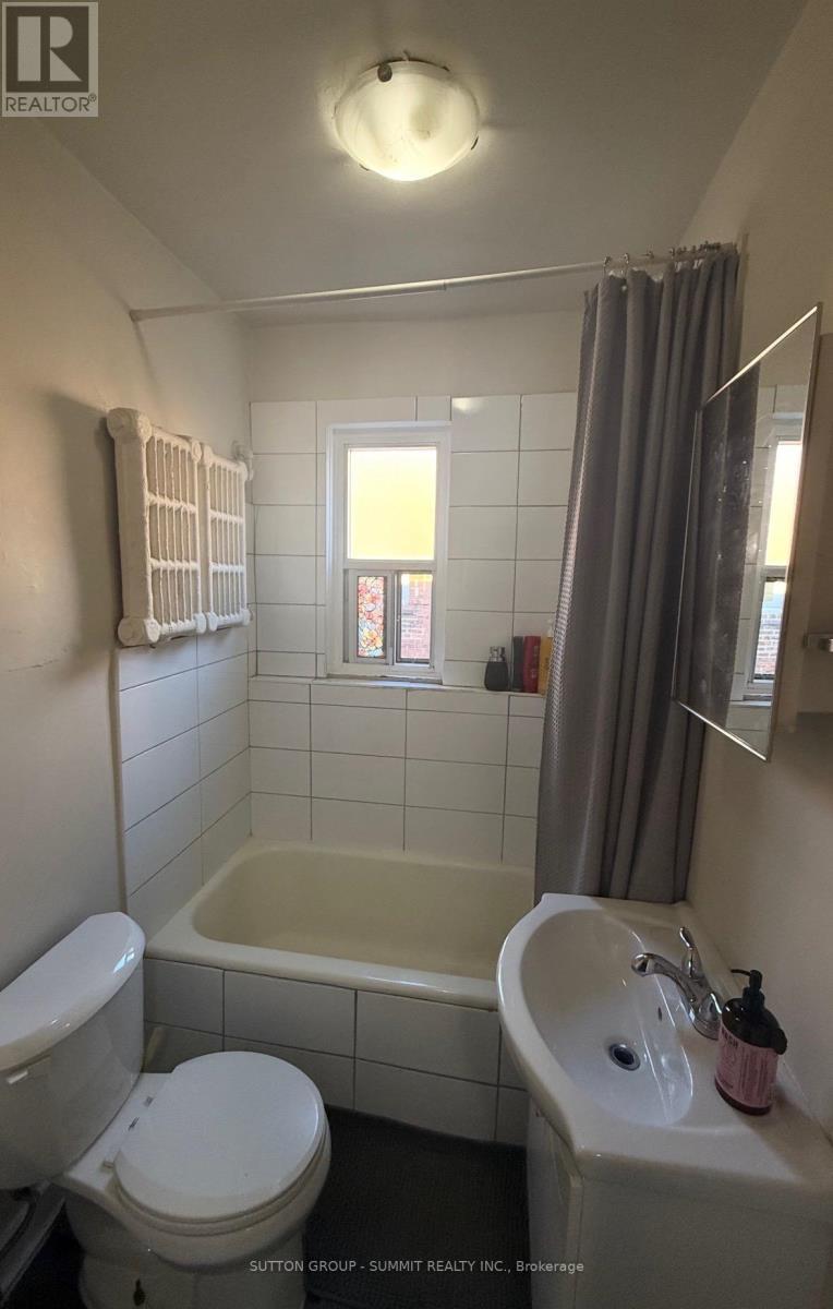 404 - 98 Vaughan Road, Toronto, ON - Indoor Photo Showing Bathroom