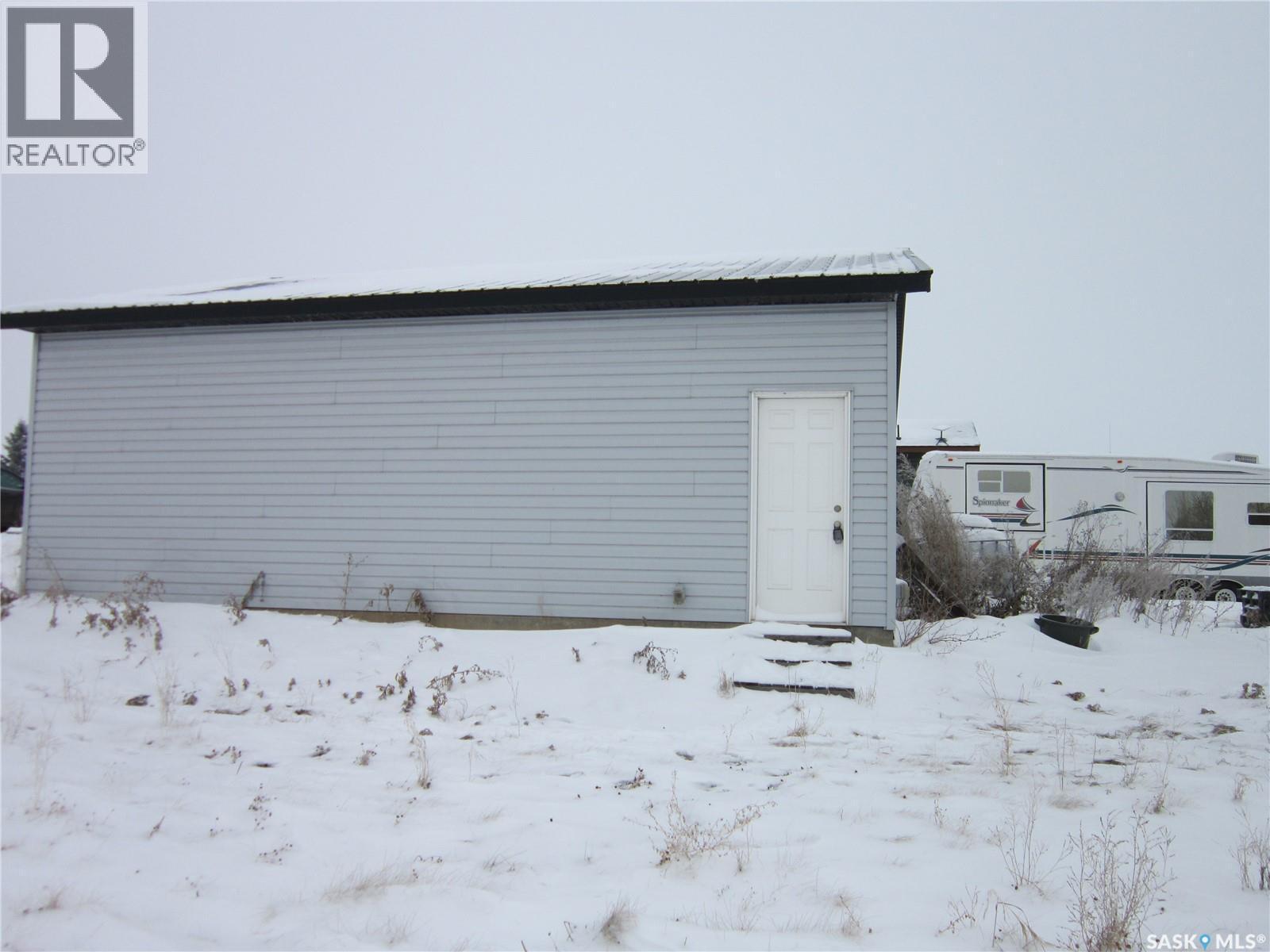 Dixon Lake Waterfront, Invergordon Rm No. 430, SK - Outdoor