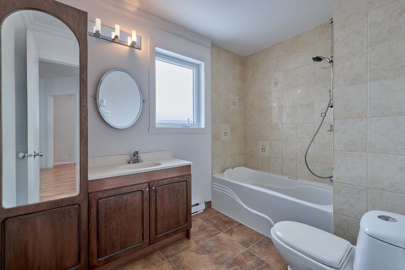 Salle de bains - 1700 Rue Des Bégonias, Terrebonne (La Plaine), QC - Indoor Photo Showing Bathroom