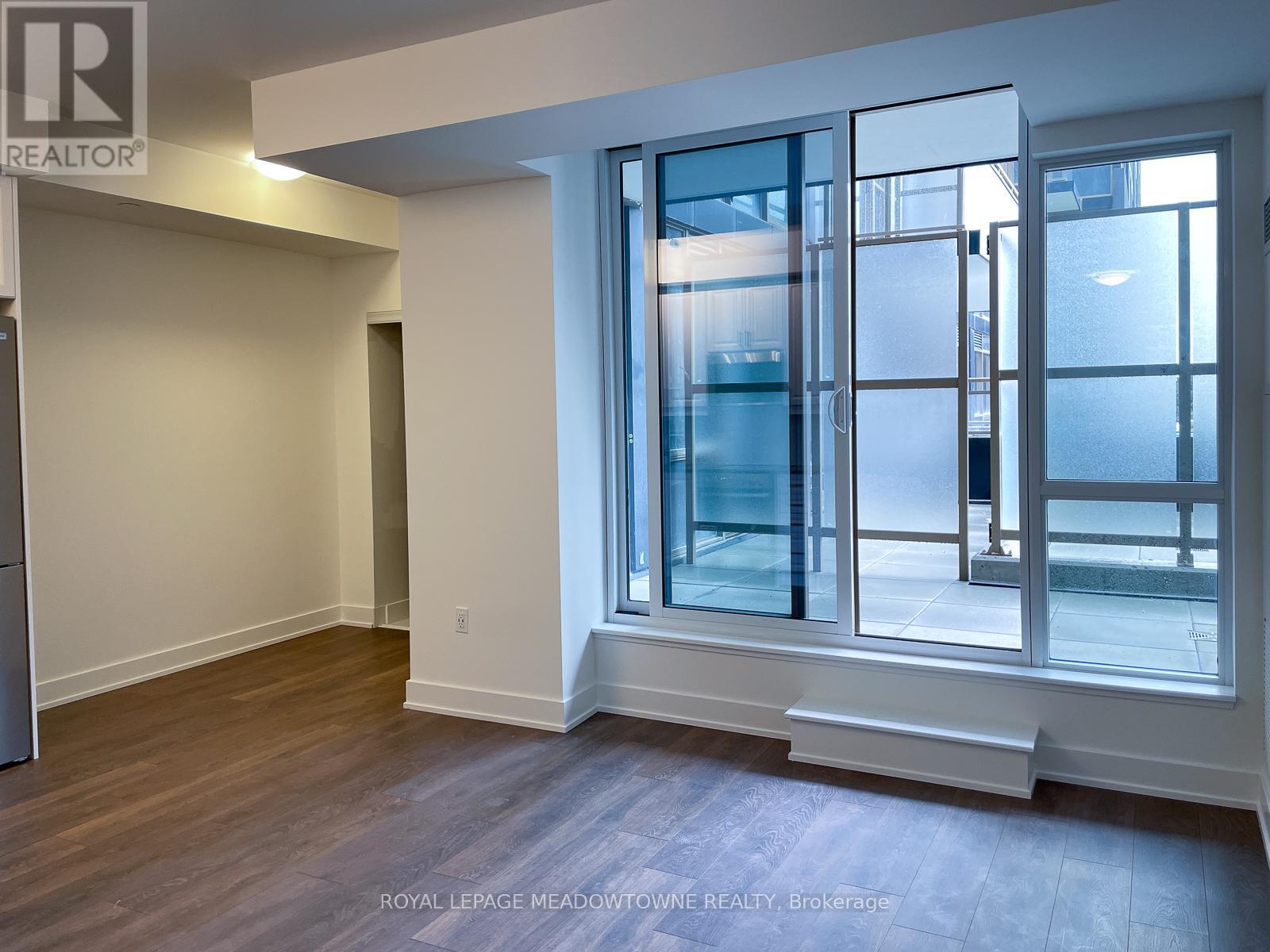 201 - 2343 Khalsa Gate, Oakville, ON - Indoor Photo Showing Other Room