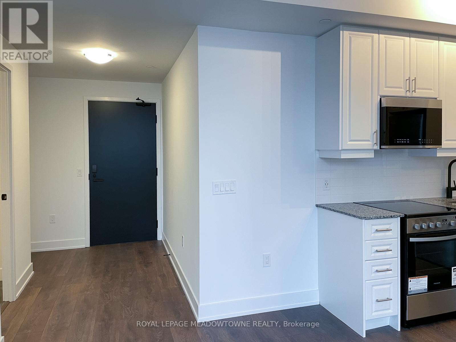 201 - 2343 Khalsa Gate, Oakville, ON - Indoor