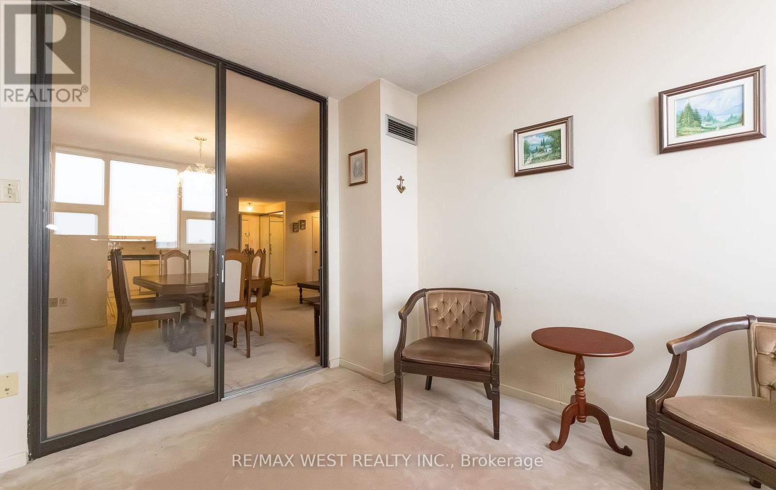 1606 - 75 Emmett Avenue, Toronto, ON - Indoor