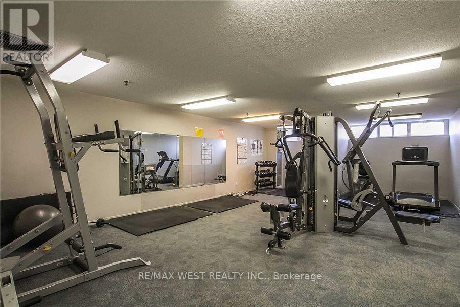 1606 - 75 Emmett Avenue, Toronto, ON - Indoor Photo Showing Gym Room