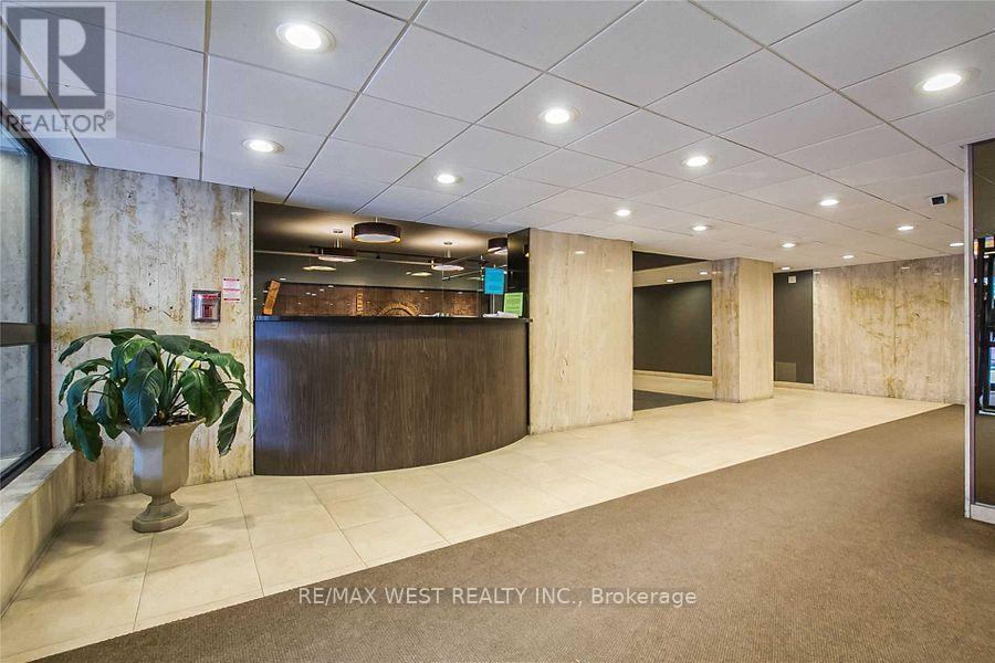 1606 - 75 Emmett Avenue, Toronto, ON - Indoor