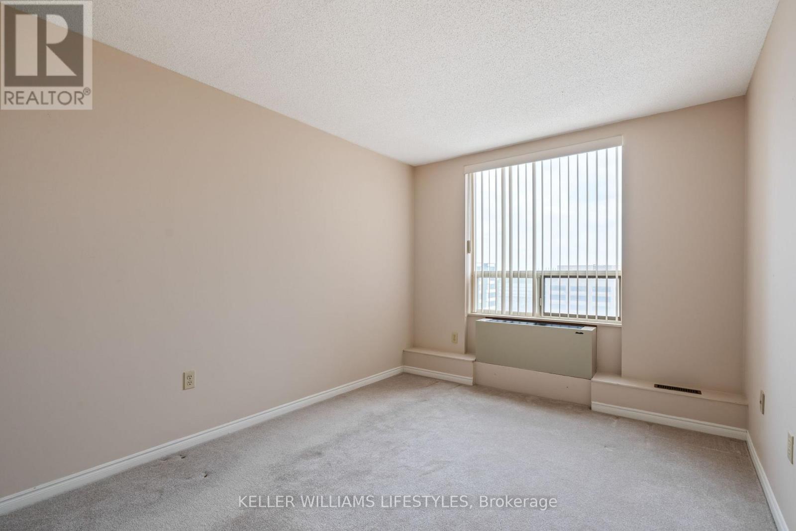 1302 - 500 Talbot Street E, London East (East F), ON - Indoor