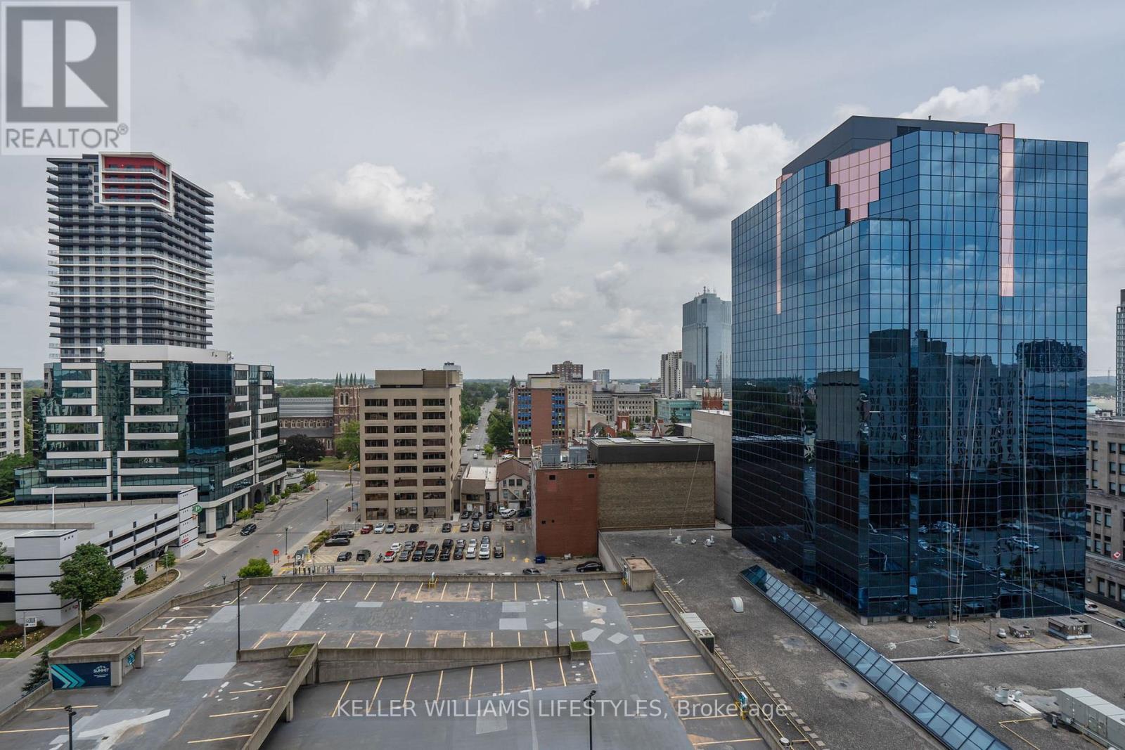 1302 - 500 Talbot Street E, London East (East F), ON - Outdoor With Facade