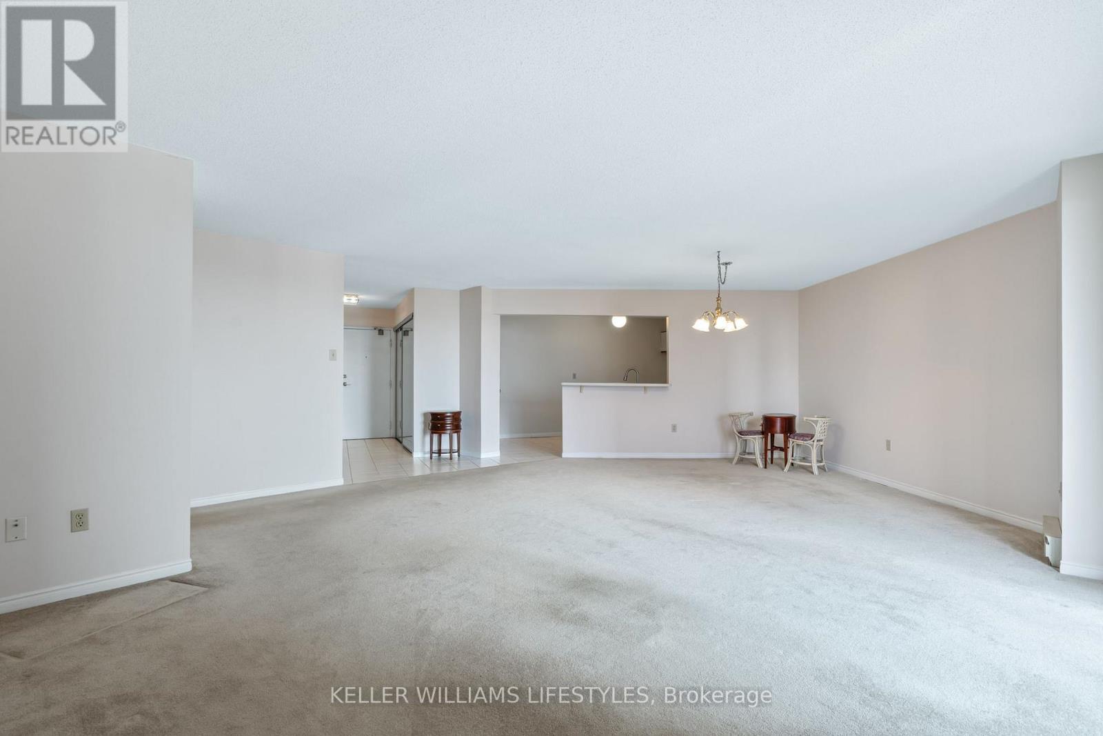 1302 - 500 Talbot Street E, London East (East F), ON - Indoor Photo Showing Other Room