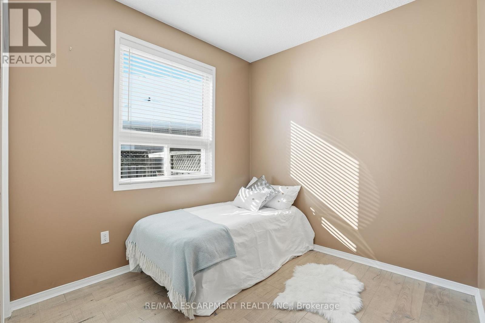 23 Mathews Court, Brantford, ON - Indoor Photo Showing Bedroom