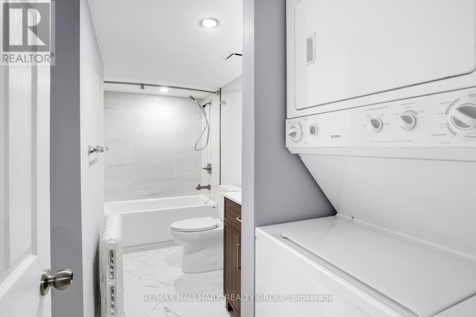 A - 15 Marier Avenue, Ottawa, ON - Indoor Photo Showing Laundry Room